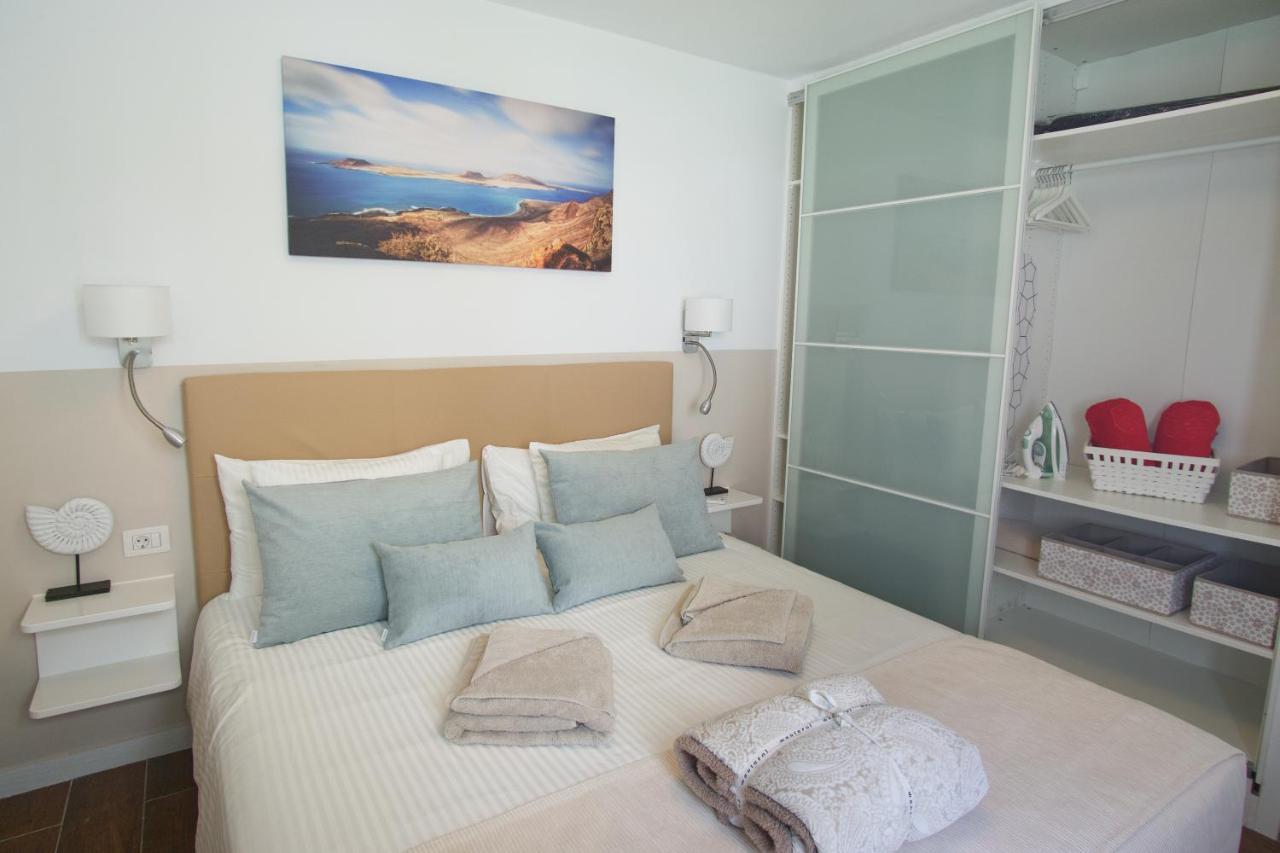 Apartment Portonovo La Paloma Amazing Sea View & Swimming Pool-Good Wifi -Free Ac- Private Parking Puerto del Carmen  Buitenkant foto