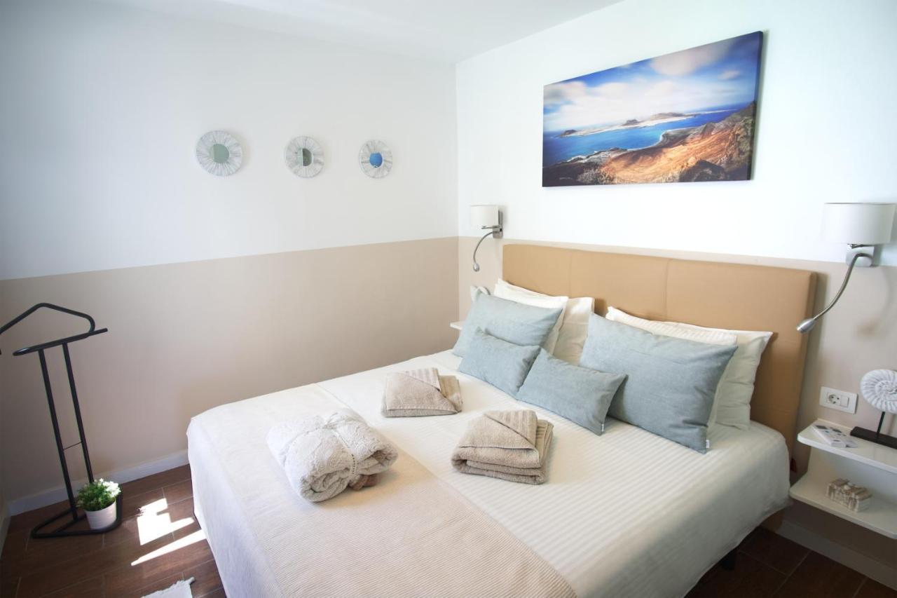 Apartment Portonovo La Paloma Amazing Sea View & Swimming Pool-Good Wifi -Free Ac- Private Parking Puerto del Carmen  Buitenkant foto